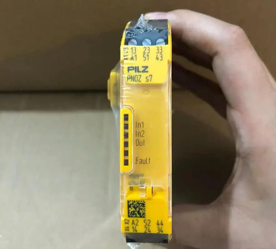Pilz 안전 릴레이 PNOZ S7 750107 포장