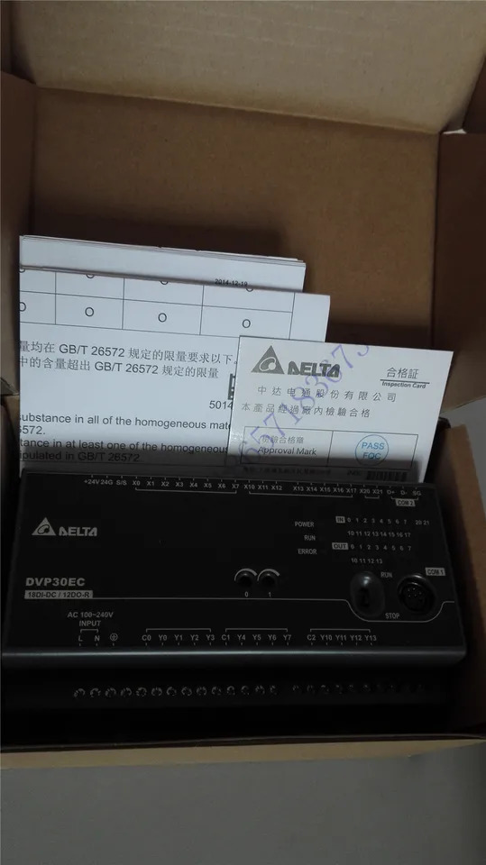 오리지널 델타 PLC 호스트 DVP30EC00T3 DVP30EC00R3 포장