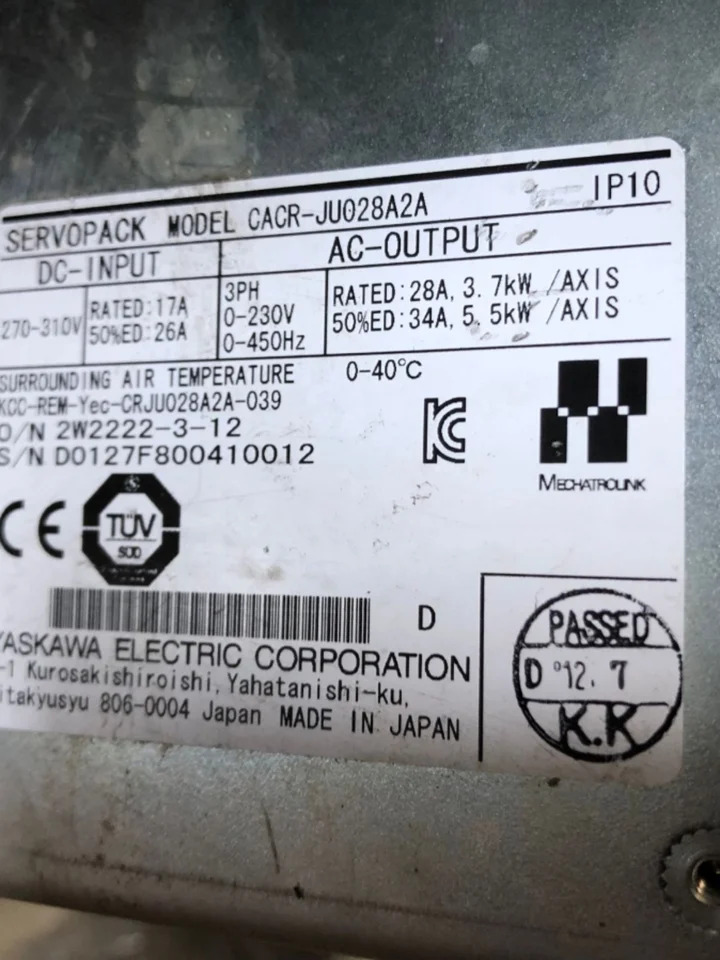 Yaskawa 드라이브 CACR-JU028A2A 오리지널