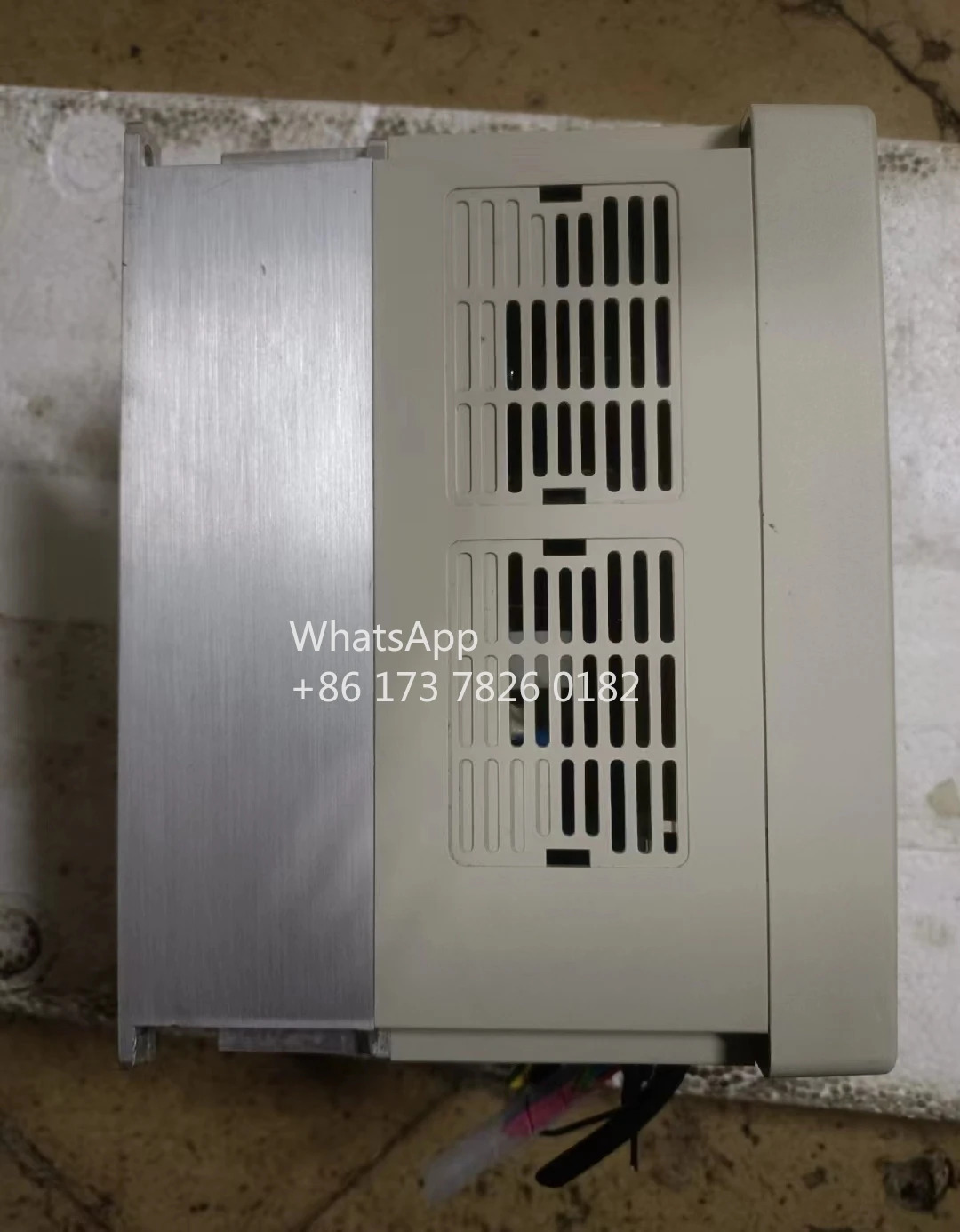 VFD007B23A 리퍼 인버터 0.75kW/1hp호환 230V 3PHASE 작동 기능 OK