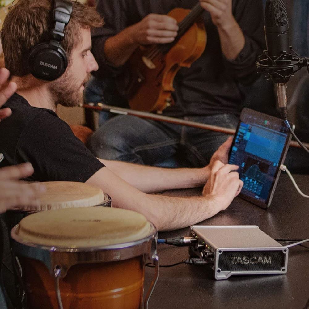 Tascam SERIES 102i 10인치/2아웃 USB 오디오 인터페이스, 작곡, 팟캐스트, 녹음, 실버를 위한 DAW 녹음 소프트웨어 SERIES 208i - 상세 이미지 2