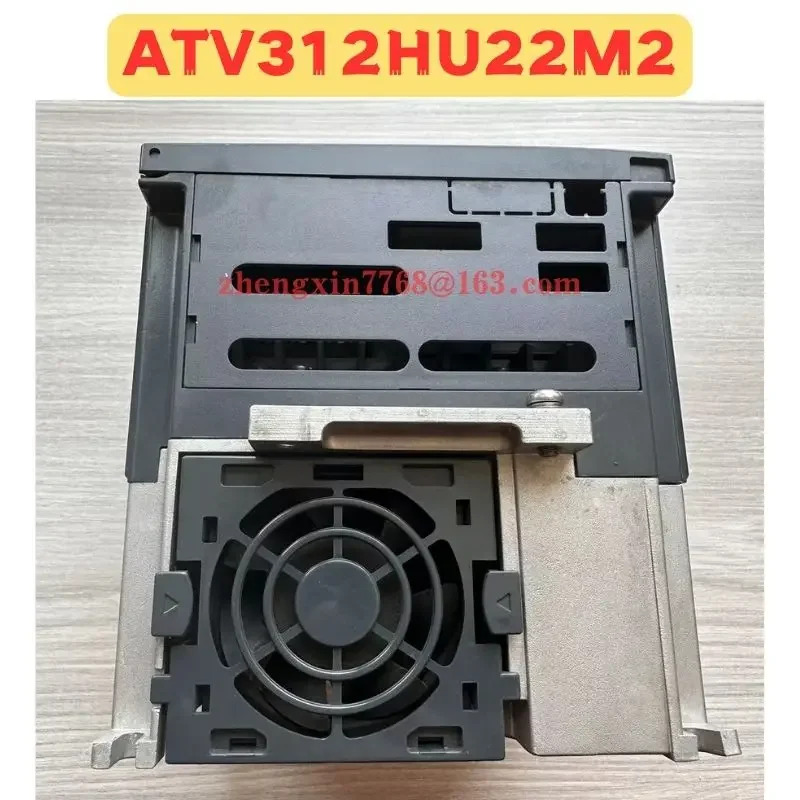 리퍼 주파수 변환기 정상 기능 완료 ATV312HU22M2