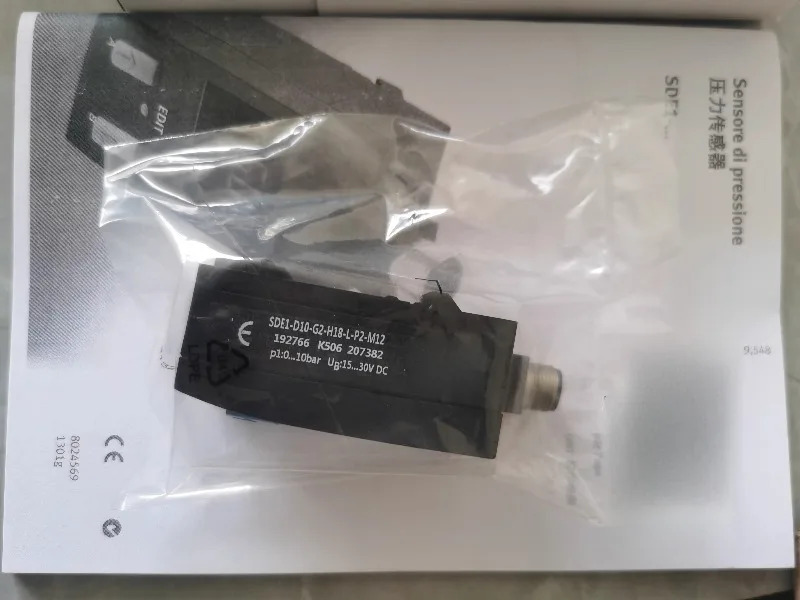 압력 스위치 SDE1-D10-G2-H18-L-P2-M12 새 192766