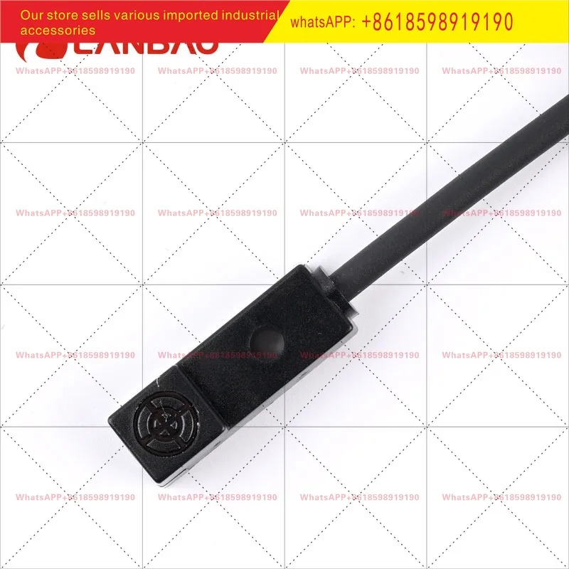 LE08SN25DNO 유도 센서 3선식 매립형 2.5mm 플라스틱 사각 스위치