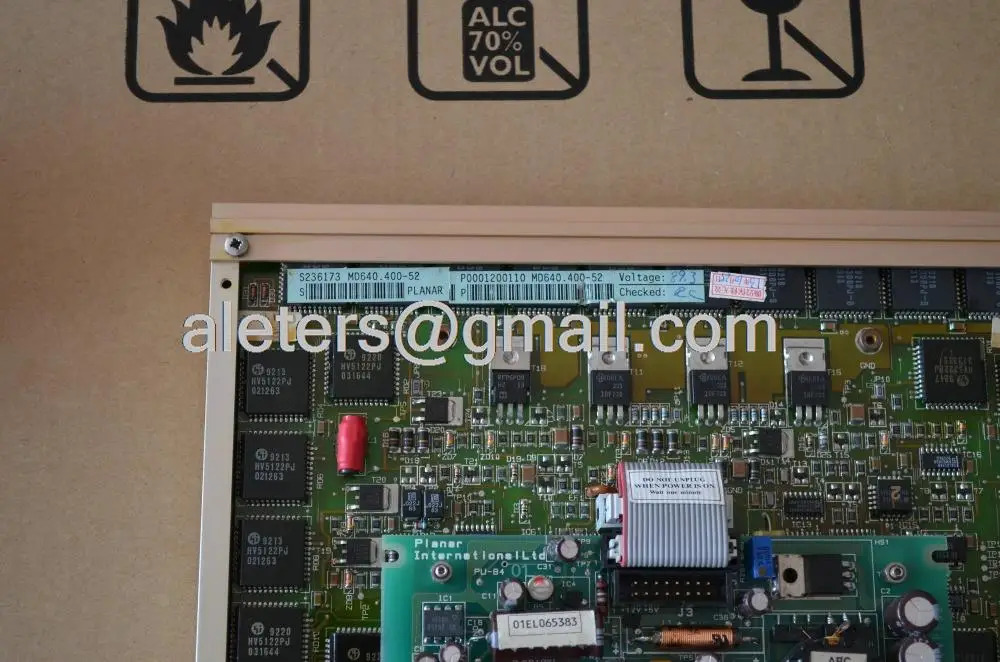 LCD 패널 MD640.400-52