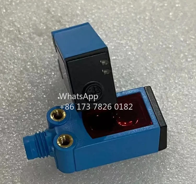WTB4-3P2161 초침 초음파 센서 1028099  리퍼 기능 OK