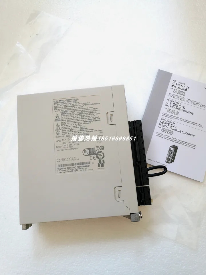 Yaskawa 서보 드라이브 SGD7S-R90A30A002 SGD7S-R90A20A 신
