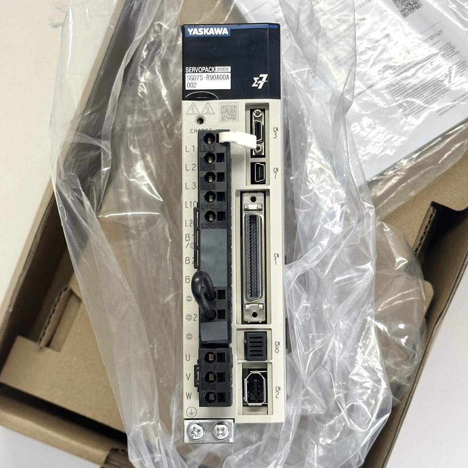 YASKAWA 서보 드라이브 SGD7S-R90A00A002 SGD7S-R90A10A002 SGD7S-R90A30A002 SGD7S-1R6A00A002 SGD7S-1R6A10A00