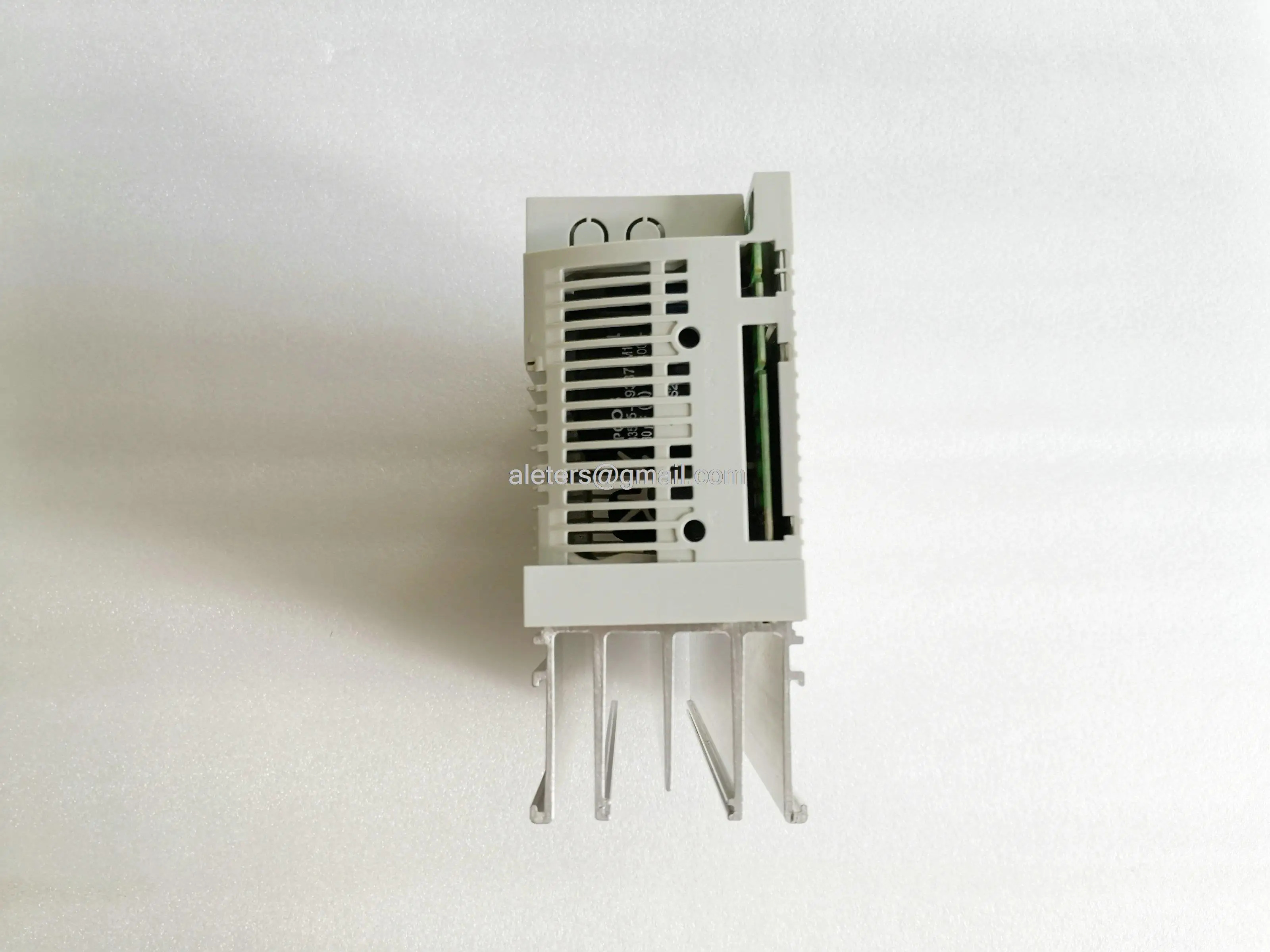 인버터 E82EV551-4C E82EV5514C E82EV551K4C