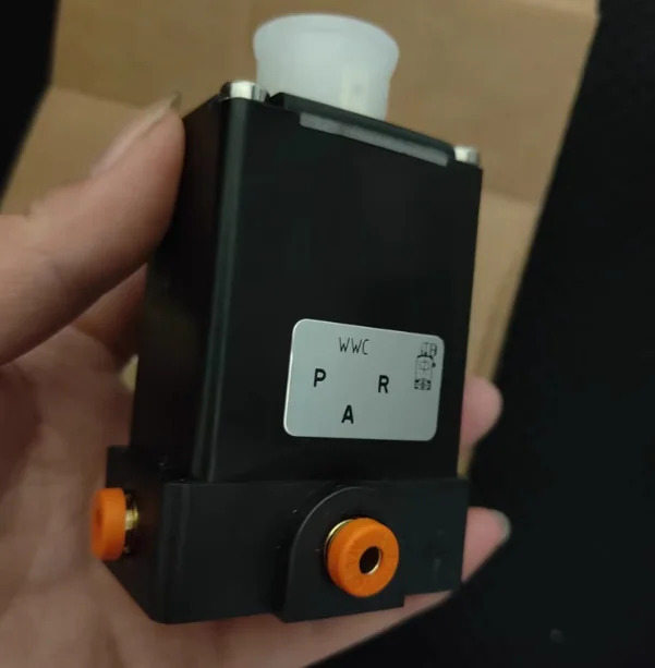 Burkert 솔레노이드 밸브 5330 C 2.5 FKM PS 0-10BAR 220-240V 50HZ 8W 00167638