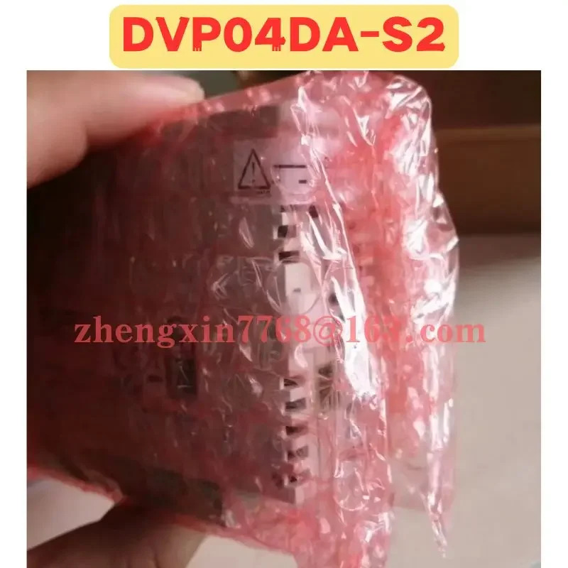 오리지널 DVP04DA-S2 DVP04DA S2 PLC 모듈 신