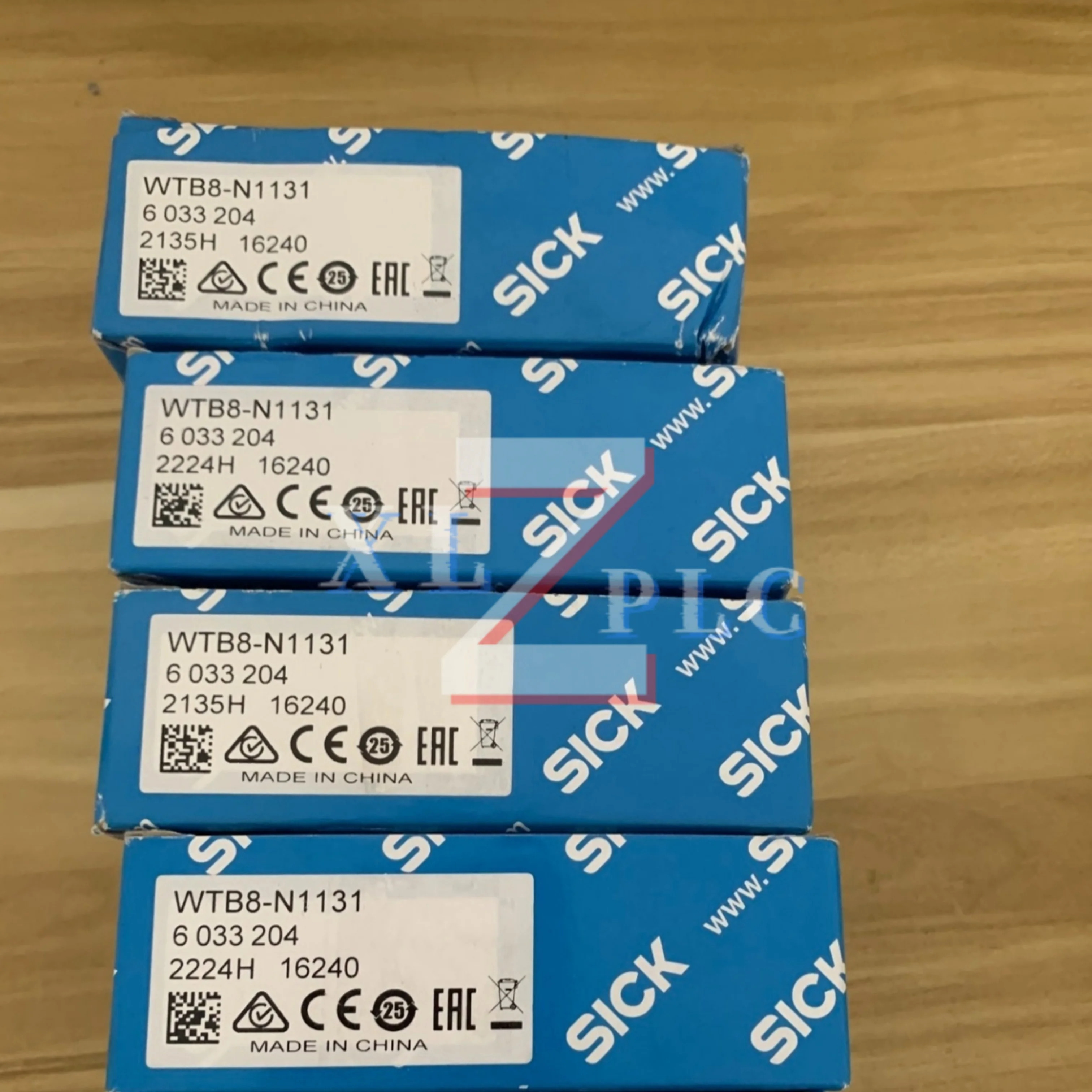 WTB8-N1131 오리지널 PLC 센서 NPN 케이블 배경 억제