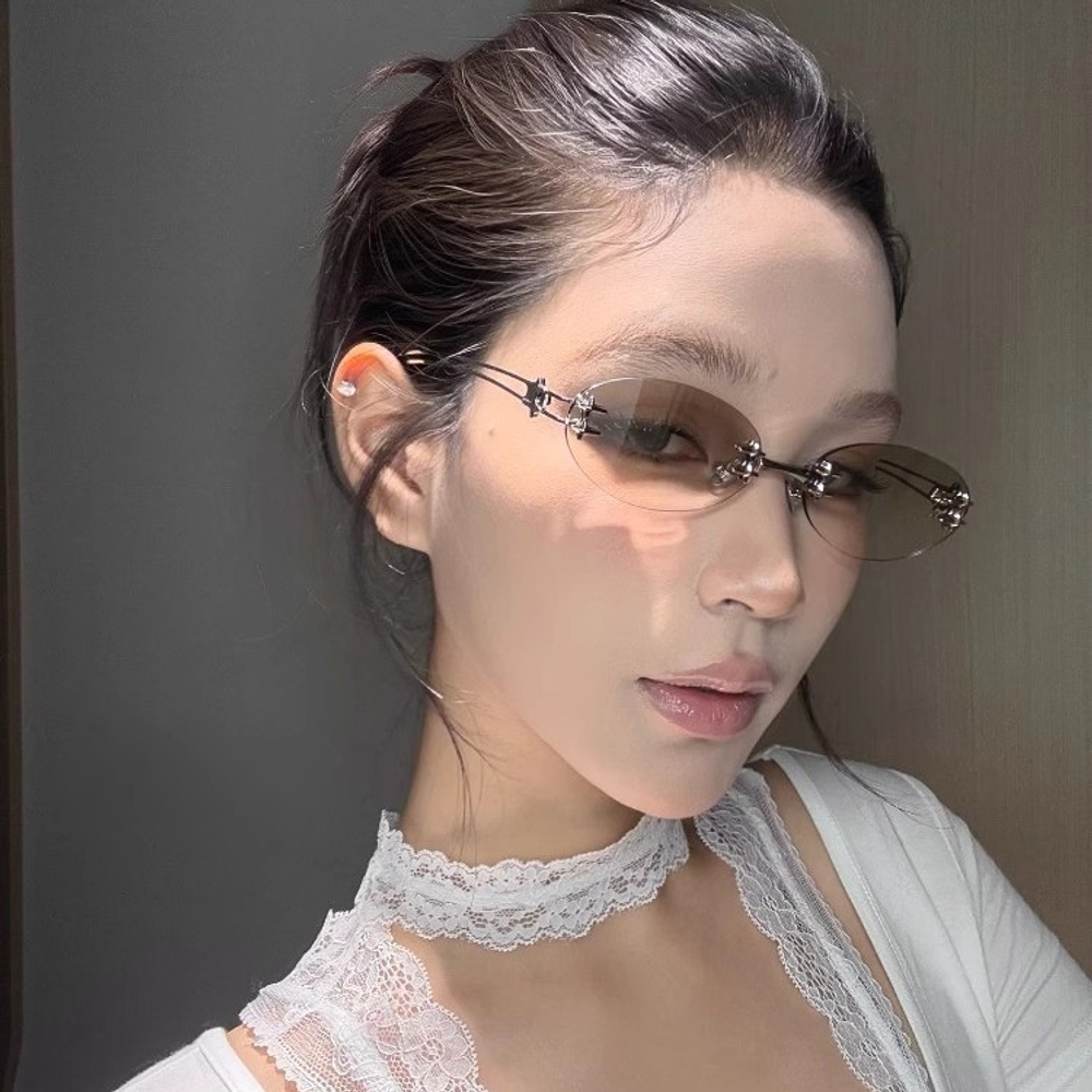 Y2K 무테 선글라스 실버 메탈 타원형 레트로 패션 아이웨어 실버 프레임 미러 렌즈 - 상세 이미지 2