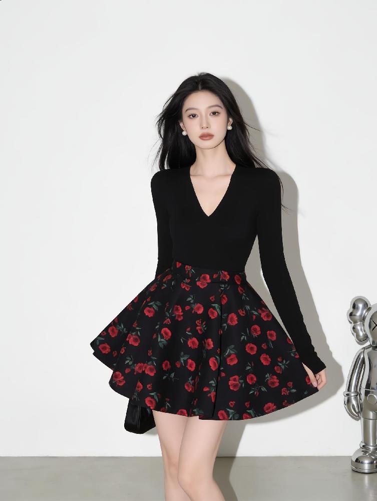 블랙 상의 장미 무늬 스커트 여성 코디 세트 꽃무늬 화려한 - 상세 이미지 2