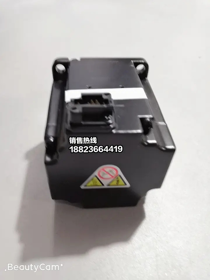SGM호환7A-02AFA61 Yaskawa 서보모터 오리지널 포장
