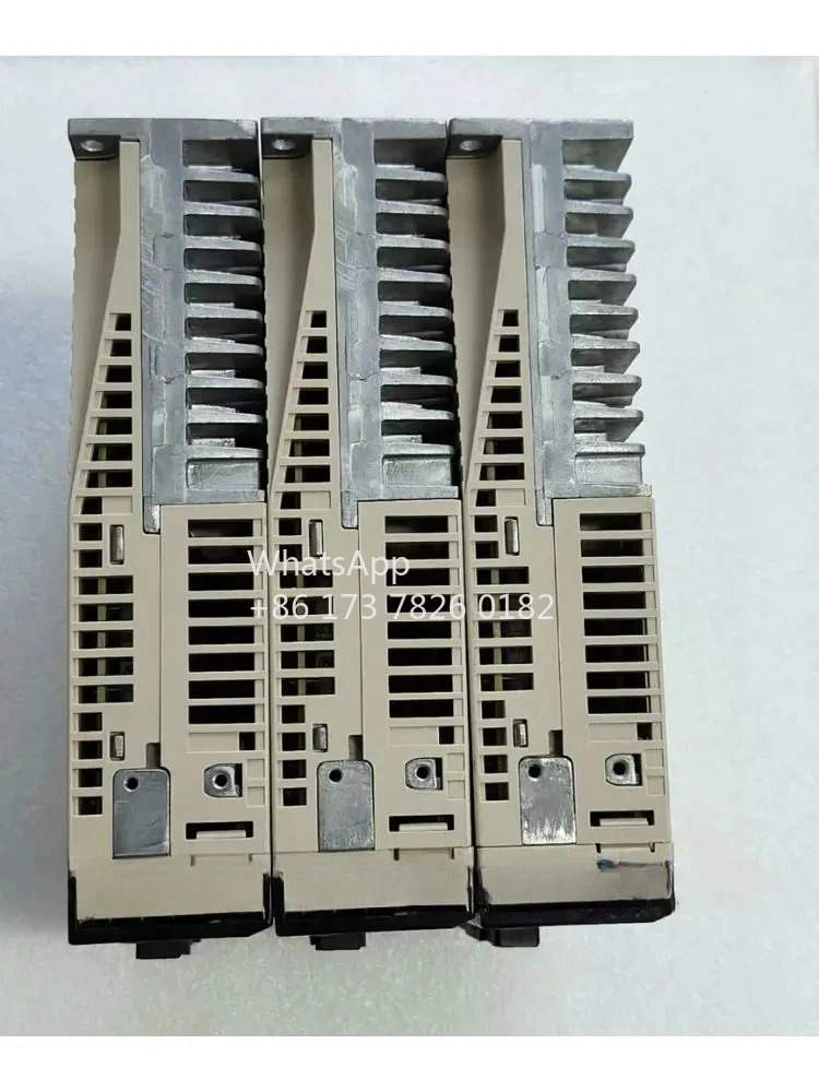 SGDV-2R8A01B 002000 리퍼 서보 드라이브 400W 기능 OK