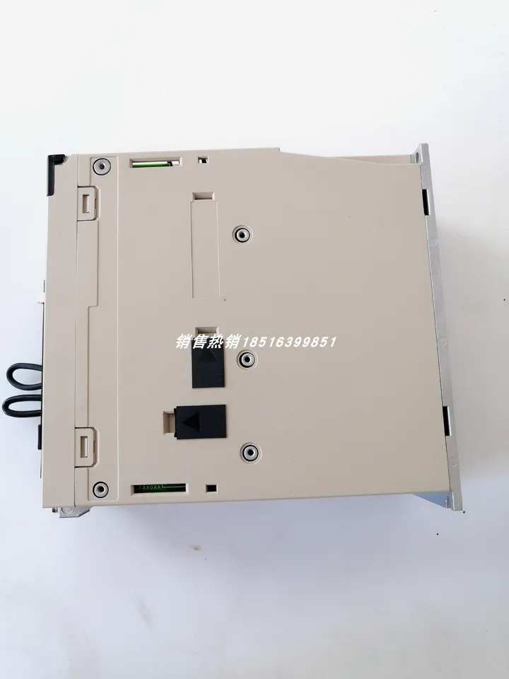 SGD7S-5R5AA0A Yaskawa 서보 드라이브 오리지널 신