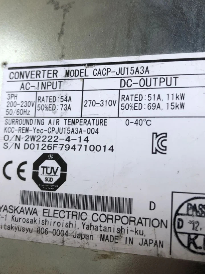 Yaskawa 드라이브 CACP-JU15A3A 오리지널 포장
