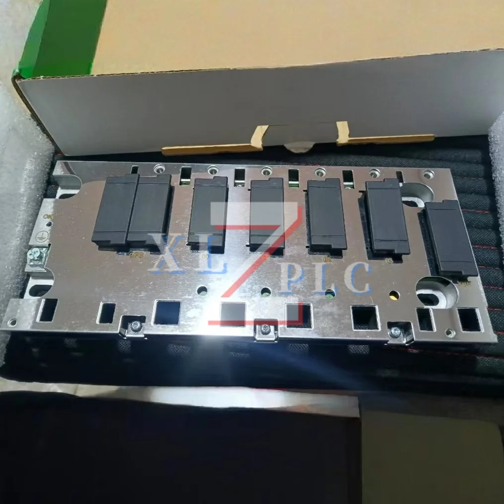 BMXEHC0800 BMXXBP0400 PLC 모듈 원본 BMECRA31210 BMEXBP0400