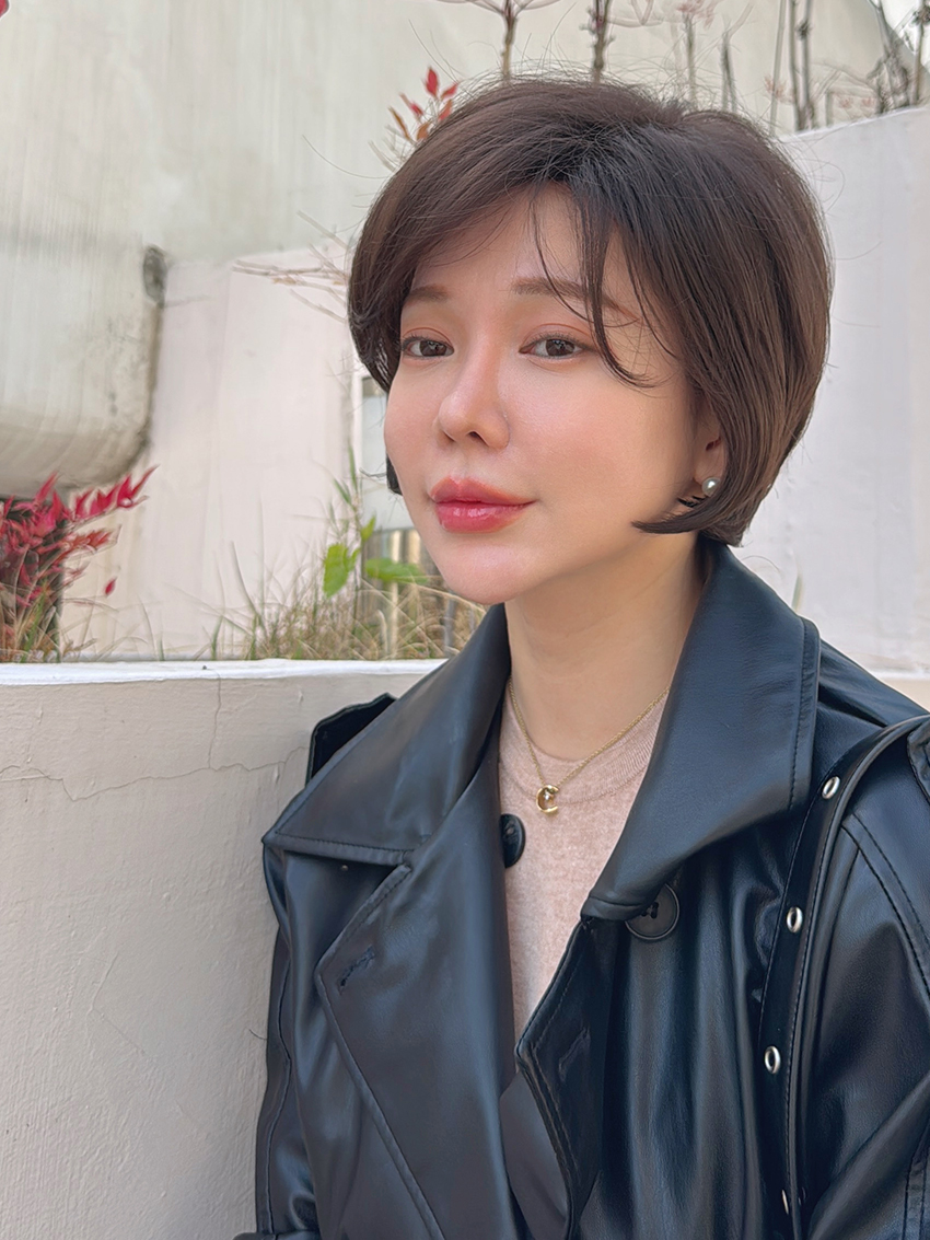 엘레강트 클래식 리프보브컷 중년여성가발 - 상품 이미지