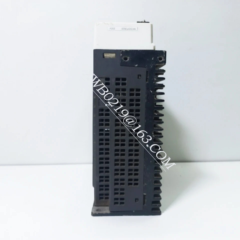 오리지널 서보 드라이버 MCDDT3520 신