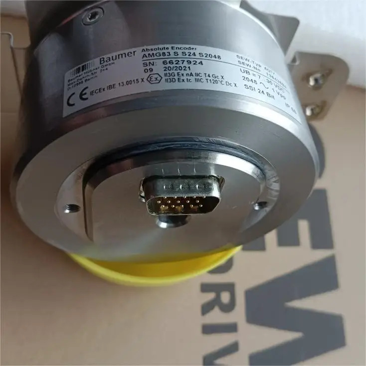 Baumer SEW Eurodrive AMG83 S S24 S2048 AMG83SS24S2048 앱솔루트 인코더 AG7Y 부품 13643894 없음 신