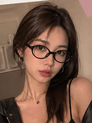 [뿔테안경] 인스타 인기 긱시크 핫 스타일
