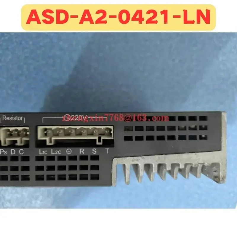 리퍼 서보 드라이브 ASD-A2-0421-LN ASD A2 0421 LN 정상 기능 완료