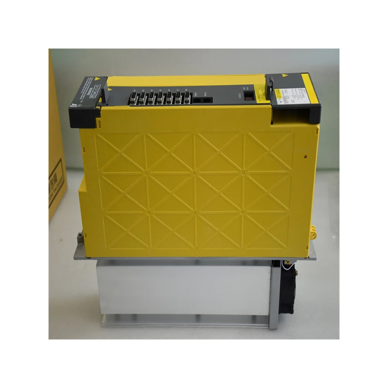 오리지널 일본 서보 팩 드라이버 A06B-0253-B100 0100