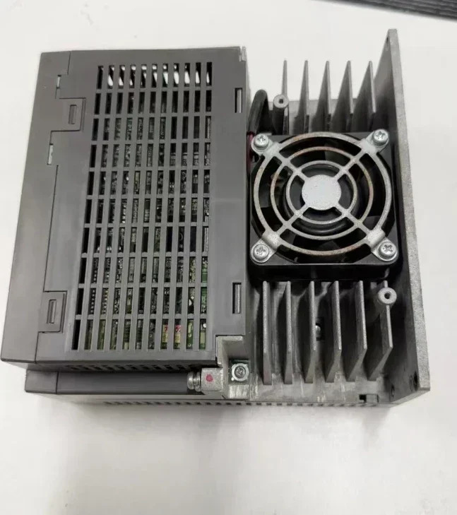 PYC102C3-VVT2 드라이브1개