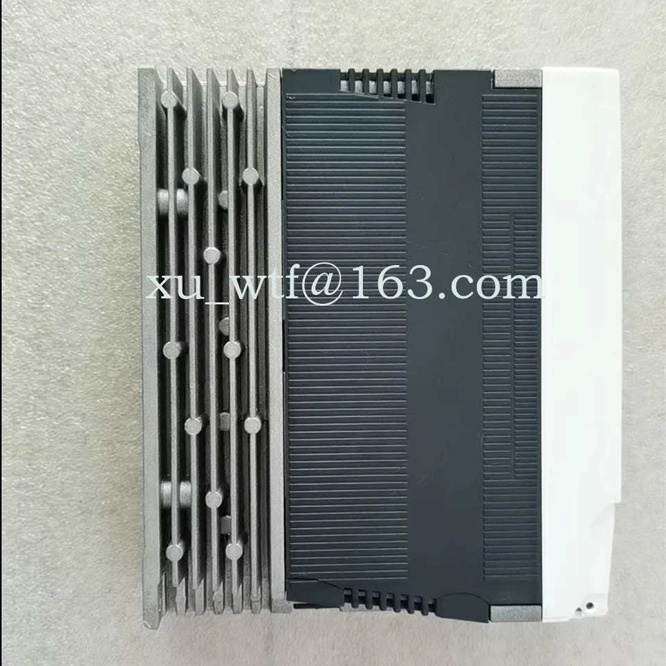 오리지널 서보 드라이버 MADHT1507 MADHT1507E MADKT1507CA1 MADHT1507CA1 MADHT1505 MADHT1505E MADKT1505E 신