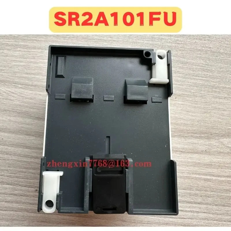 로직 컨트롤러 SR2A101FU SR2 A101FU 신