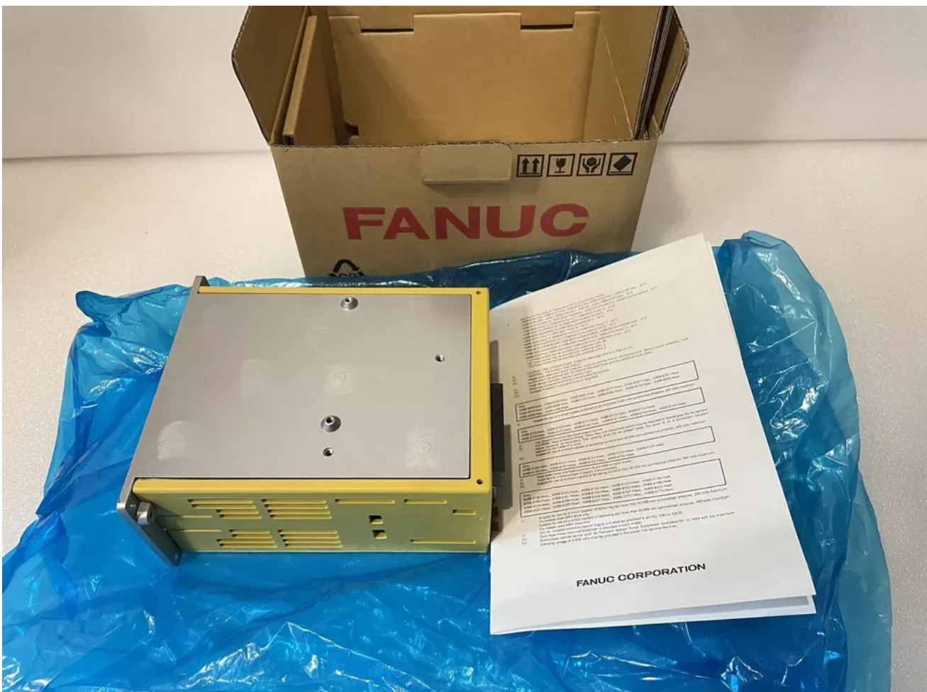A06B-6093-H112 Fanuc 서보 증폭기 장치 12개월 A06B6093H112