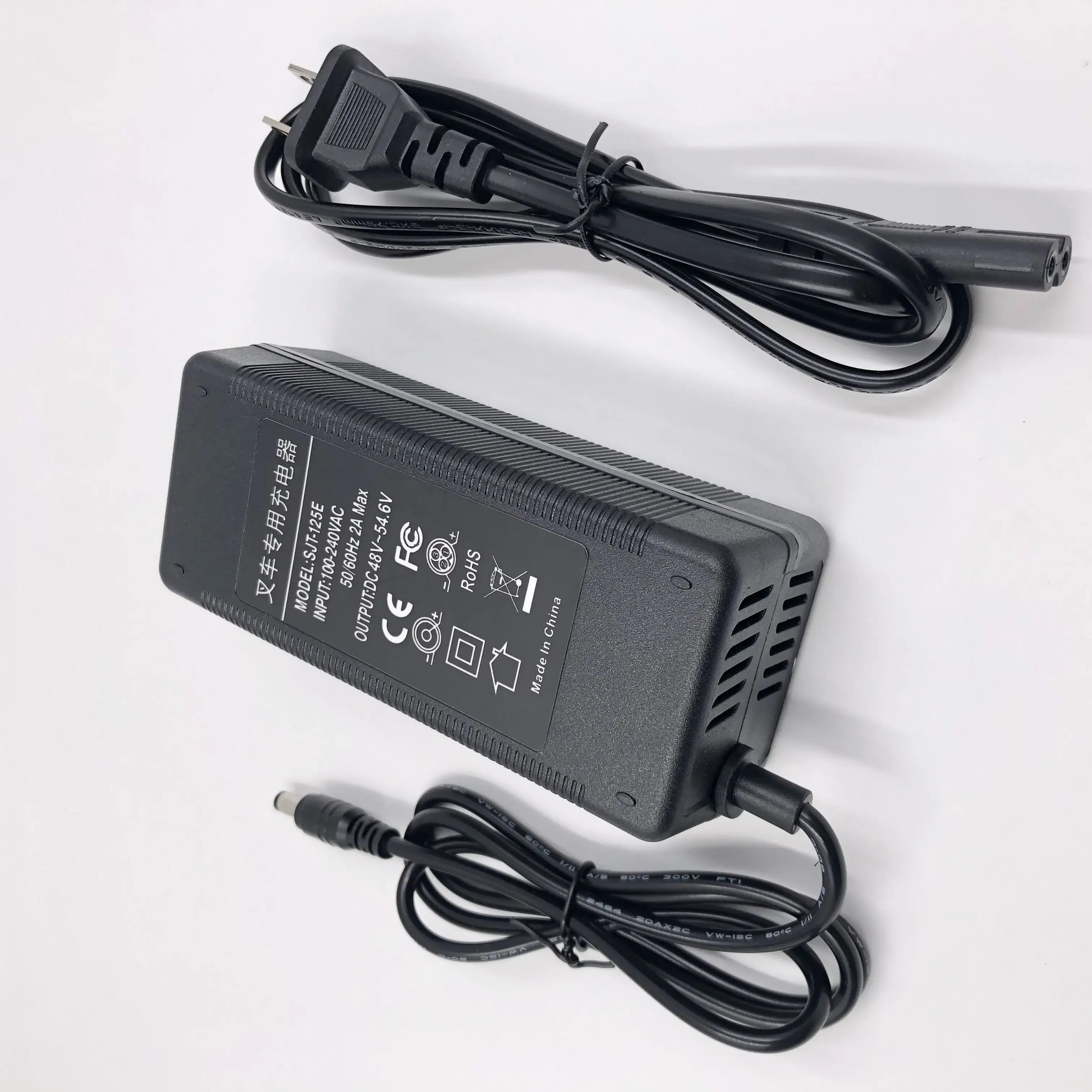 48V 충전기 48V-54.6VDC 둥근 머리