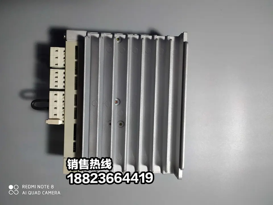 SGDM-04ADA Yaskawa 서보 드라이버 포장