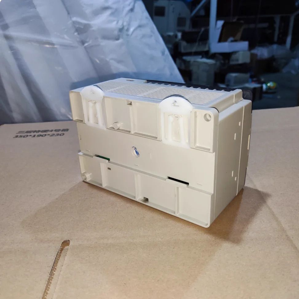 DVP24ES00T2 델타 PLC 컨트롤러