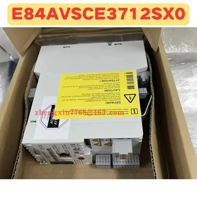 주파수 변환기 E84SCE3712SX0 신