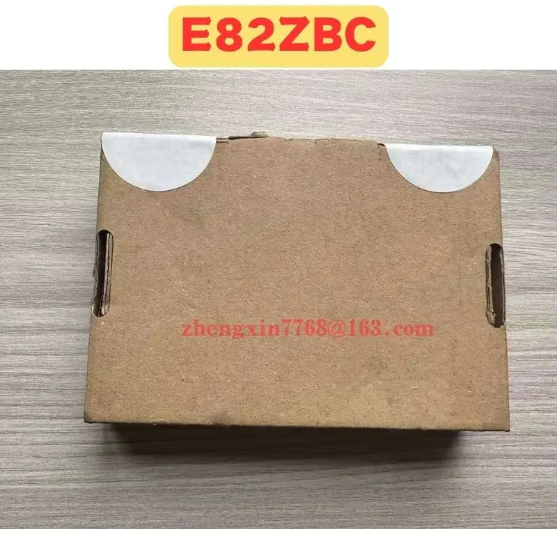 주파수 변환기 조작 패널 E82ZBC 신
