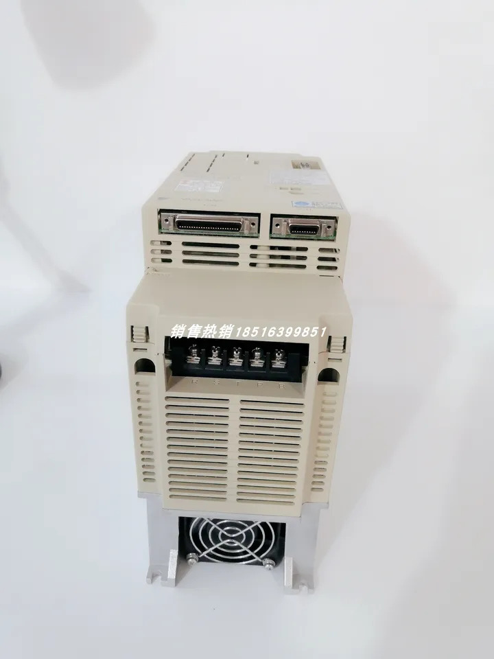 SGDB-10ADM Yaskawa 서보 드라이브 1KW 포장 공급