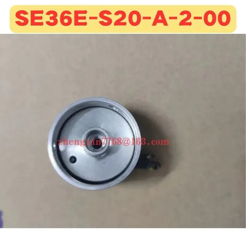 리퍼 인코더 SE36E-S20-A-2-00 SE36E S20 A 2 00 정상 기능 완료