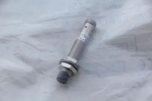 새 AB 872C-D4NP12-D4 M12 PNP NO 경험