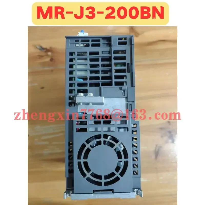 리퍼 서보 드라이브 MR-J3-200BN MR J3 200BN 정상 기능 완료