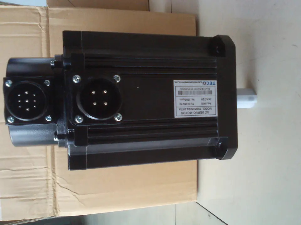 대만 Dongyuan 브레이크 TSB13102A-3BTA-1 서보모터 1KW 신