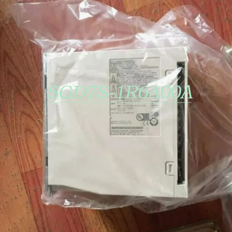 오리지널 서보 드라이버 SGD7S-1R6A00A 신