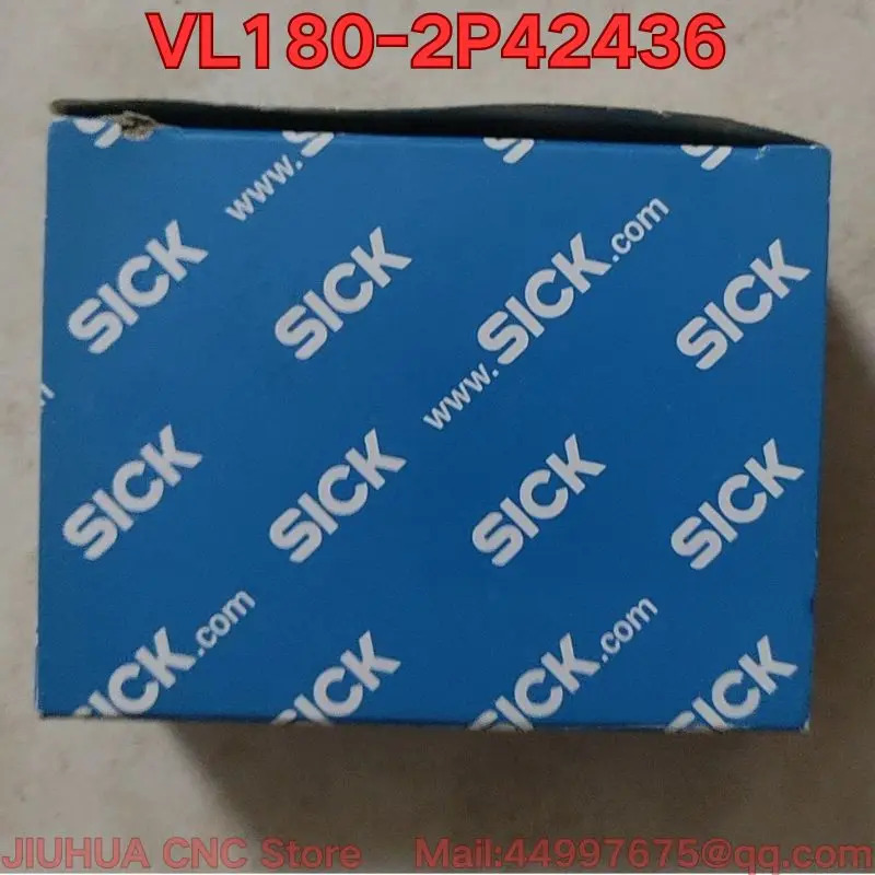 VL180-2P42436 광전센서
