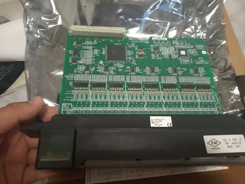 GE 프로그래밍 컨트롤러 모듈 충실도 IC697MDL653H 신