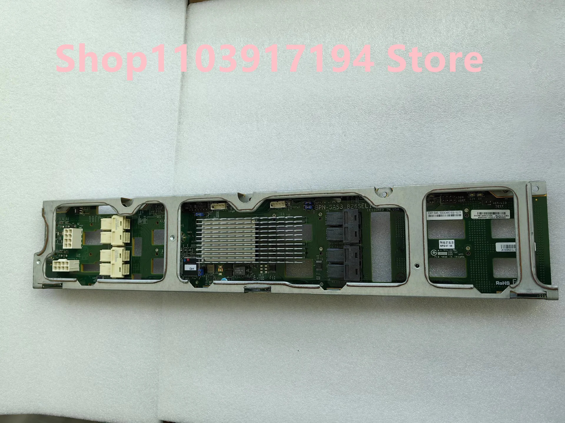 슈퍼마이크로 BPN-SAS3-826SEL1-N4 백플레인
