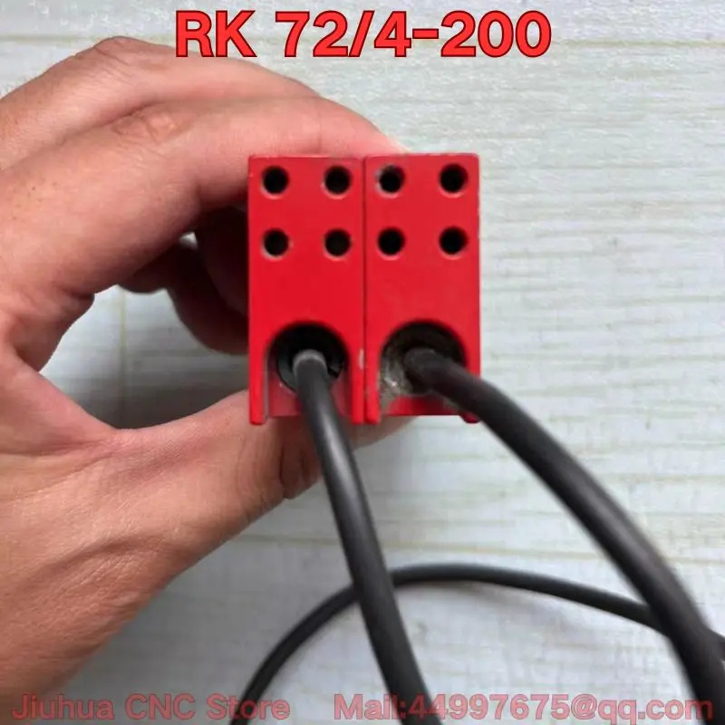 리퍼 RK 72/4-200 확산 반사 광전센서 기능 리퍼는 정상