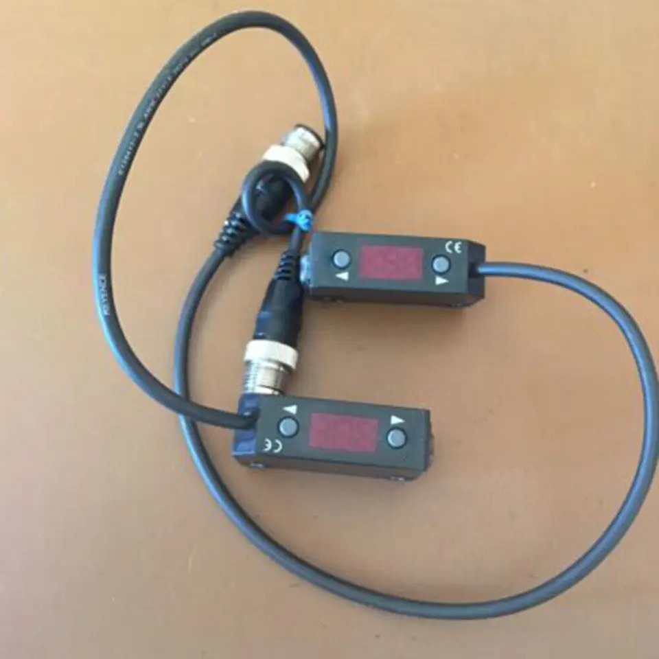 KEYENCE 광전스위치 센서PZ-V73