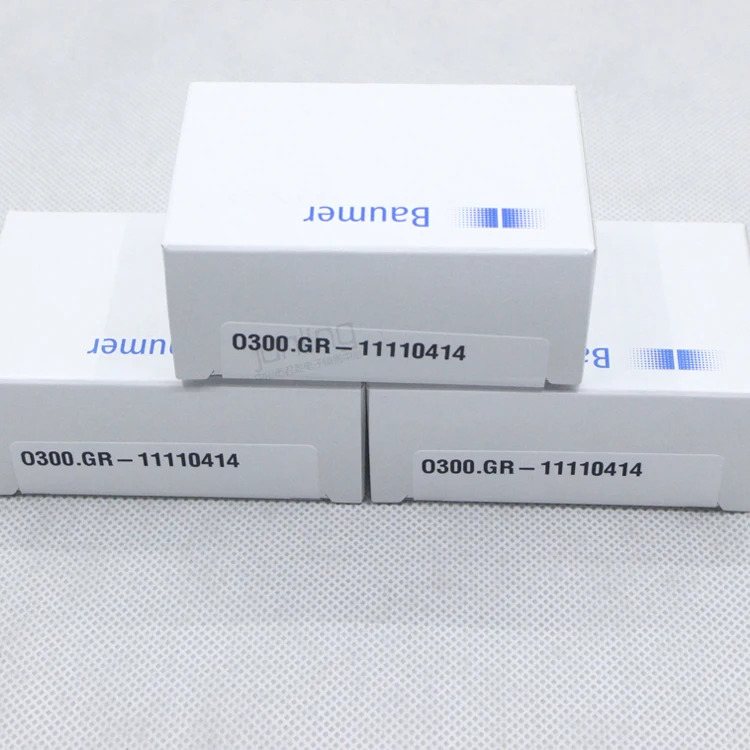 O300.GR-11110414 바우머 확산 반사 광전센서센서 0300.RR-11110443
